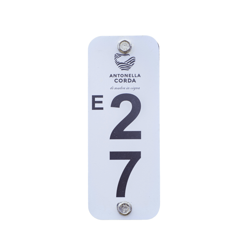 Numbered tags for vineyard poles "Grapes"